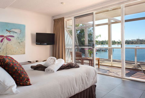 Bay Breeze Boutique Accommodation - Accommodation VIC 3