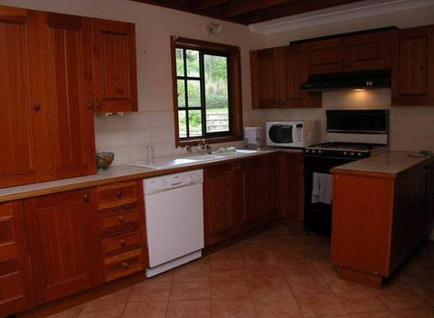 Tanglewood - Accommodation VIC 3