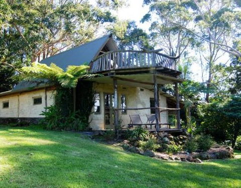 Indooroopilly - Accommodation VIC 3