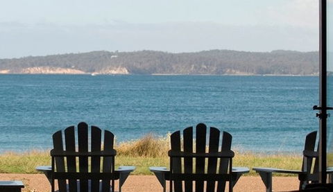 Lochani At The Beach - Accommodation VIC 4