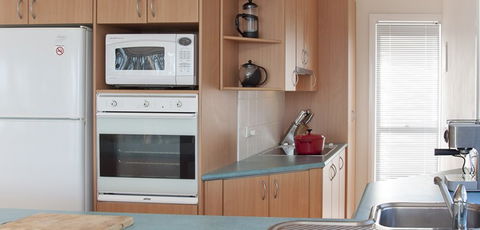 Lochani On The Bay - Accommodation VIC 4