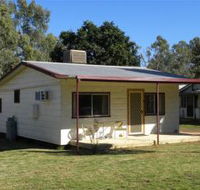 Cockatoo Cottage - Pooncarie - Accommodation VIC