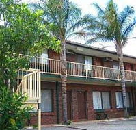 Wentworth Club Motel - Accommodation VIC