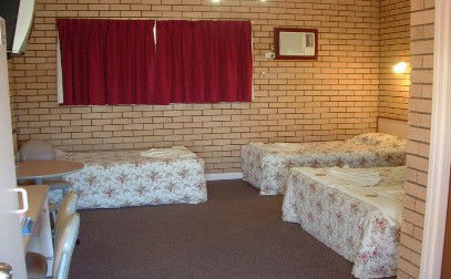 Country Manor Motor Inn - Accommodation VIC 3