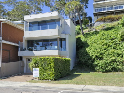 Dolphins - Accommodation VIC 2