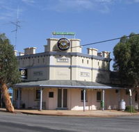 Royal Hotel Grong Grong - Accommodation VIC
