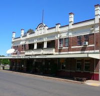 Yenda Hotel - Accommodation VIC