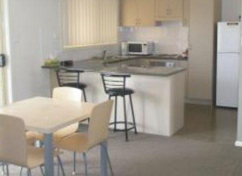 Apartments On Bloomfield - Accommodation VIC 2