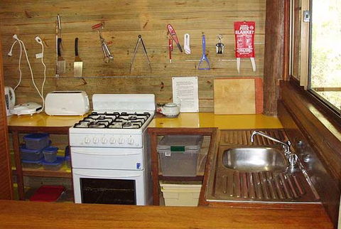 Carawirry Cabins - Accommodation VIC 2