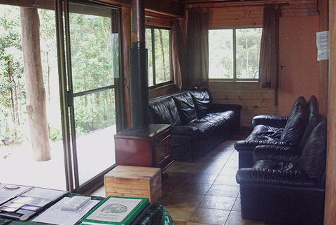 Carawirry Cabins - Accommodation VIC 4