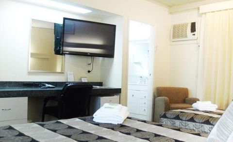 Best Western Gosford Motor Inn - Accommodation VIC 2