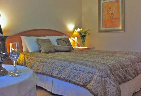 Champagne Rose Suite - Accommodation VIC 1