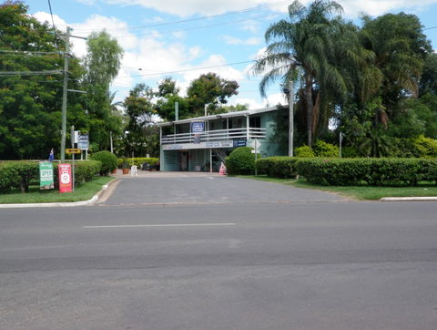 Emerald Cabin And Caravan Village - Accommodation VIC 1
