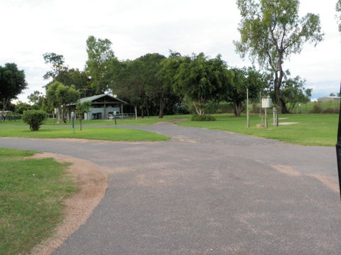Emerald Cabin And Caravan Village - Accommodation VIC 5