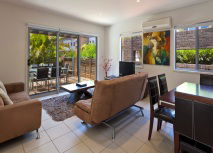 Best Western Plus Quarterdecks Retreat - Accommodation VIC 2