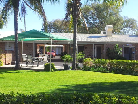 Waltzing Matilda Motor Inn - Accommodation VIC 1