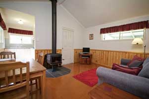 Goomburra Forest Retreat - Accommodation VIC 1
