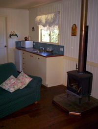 Briar Rose Cottages - Accommodation VIC 3