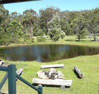 Possums Hollow and Hooters Hut - Accommodation VIC