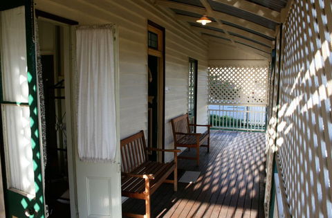 Connor House - Accommodation VIC 2