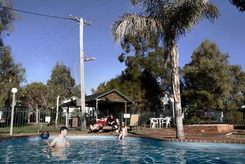 Kahlers Oasis Caravan Park - Accommodation VIC 1