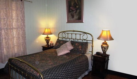 Pitstop Lodge Guesthouse And Bed And Breakfast - Accommodation VIC 1