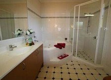 The Bearded Dragon Boutique Hotel - Accommodation VIC 5