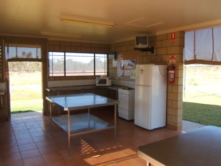 Explorers Caravan Park - Accommodation VIC 2