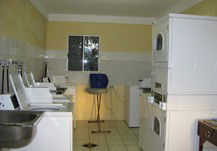 Barnacles Backpackers - Accommodation VIC 3