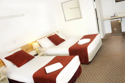 Annalee Motel Beaudesert - Accommodation VIC 2