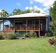 Blue House Family Accommodation - Accommodation VIC
