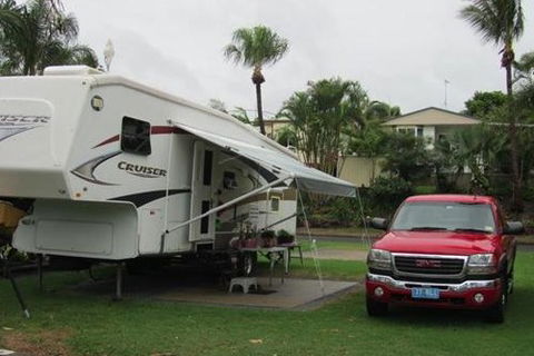 Big 4 Capricorn Palms Holiday Village - Accommodation VIC 2