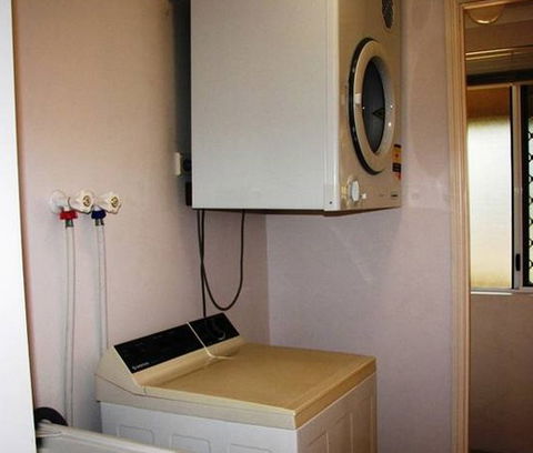 Champagne Apartments - Accommodation VIC 5