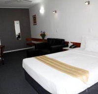 Ayr Travellers Motel - Accommodation VIC