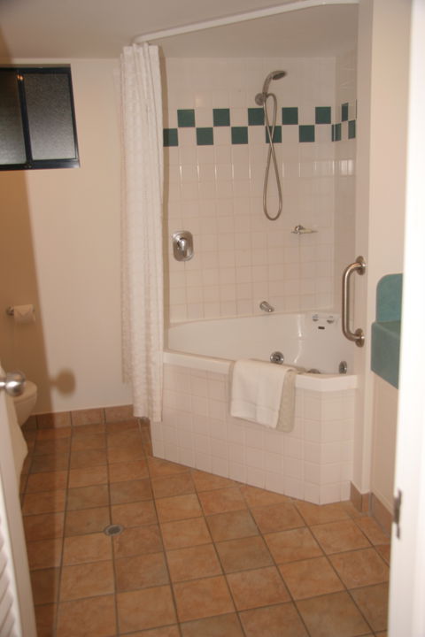 Ramada Resort Golden Beach - Accommodation VIC 2