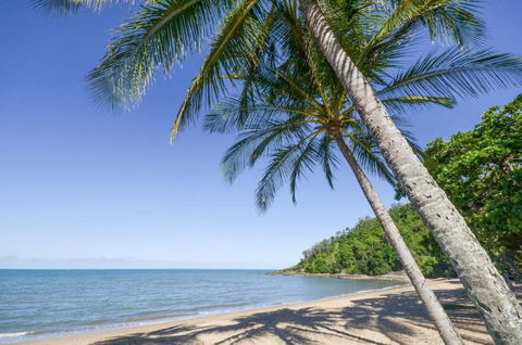 Roydon Beachfront Holiday Apartments - Accommodation VIC 4