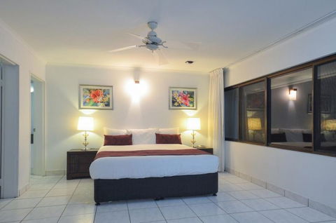 Roydon Beachfront Holiday Apartments - Accommodation VIC 7