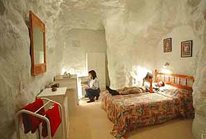 White Cliffs NSW Accommodation VIC