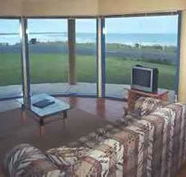 Horizons Beachfront Apartment - Accommodation VIC