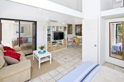 Julians Apartments - Accommodation VIC 3