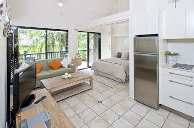 Julians Apartments - Accommodation VIC 4