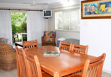 Cairns Queenslander - Accommodation VIC 2