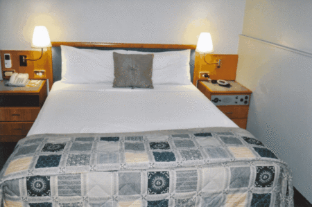 Gladstone Palms Motor Inn - Accommodation VIC 3