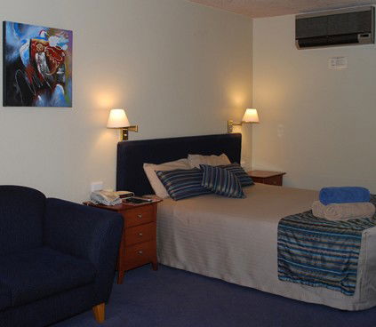 All Seasons Central Court Motel - Accommodation VIC 3