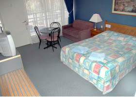 Riverboat Lodge Motor Inn - Accommodation VIC 4
