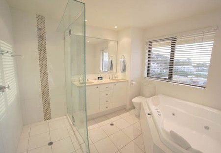 Coolum Caprice - Accommodation VIC 3