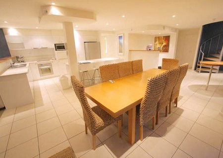 Coolum Caprice - Accommodation VIC 4