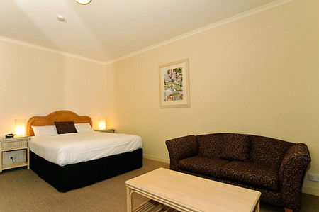 Parkside SA Accommodation VIC