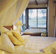 Lake Weyba Cottages - Accommodation VIC