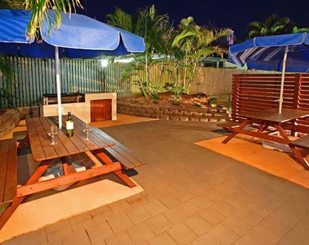 Coral Sea Apartments - Accommodation VIC 1